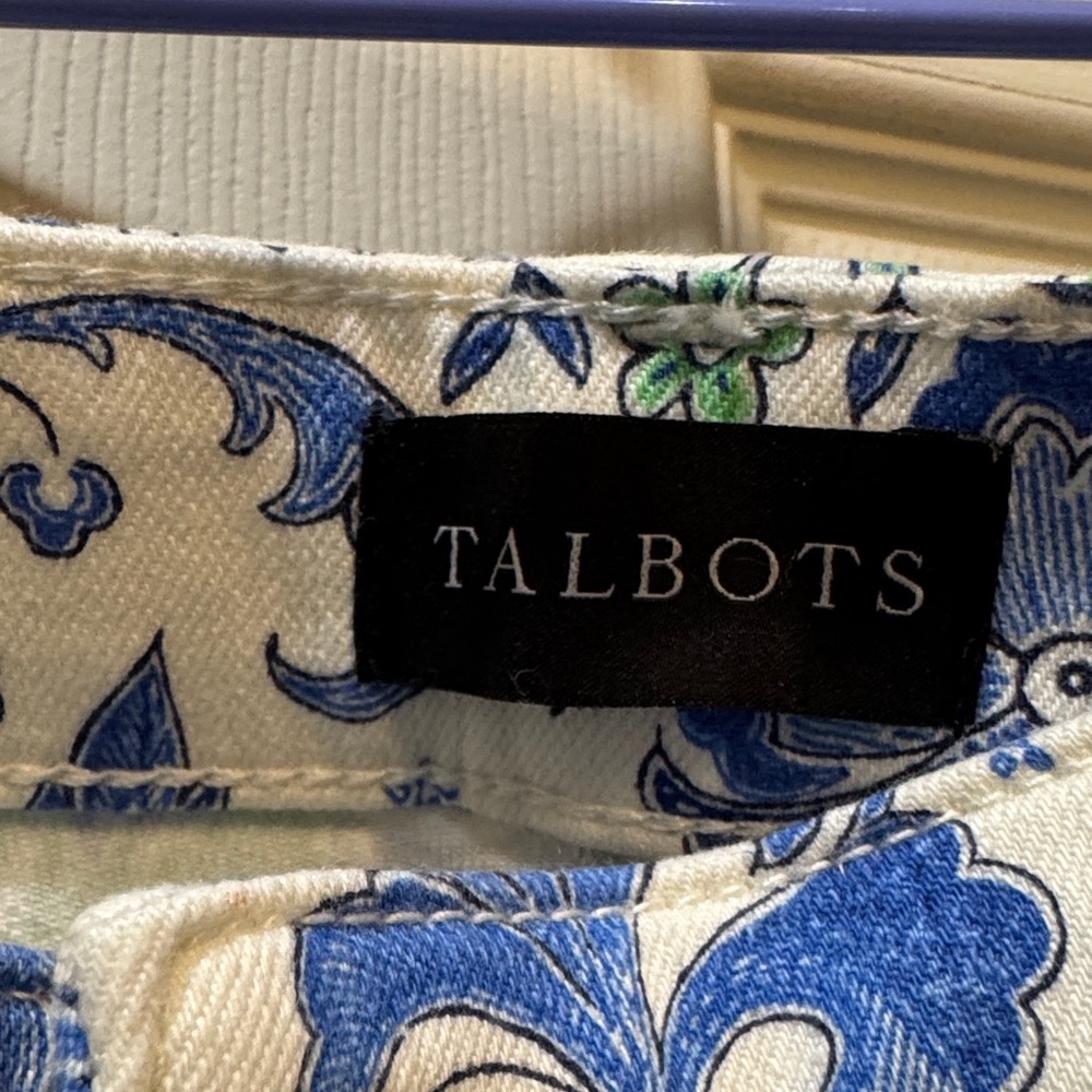 Talbots White Floral Slim Ankle Jeans with Blue and Green Print Worn Once!! - Picture 4 of 4